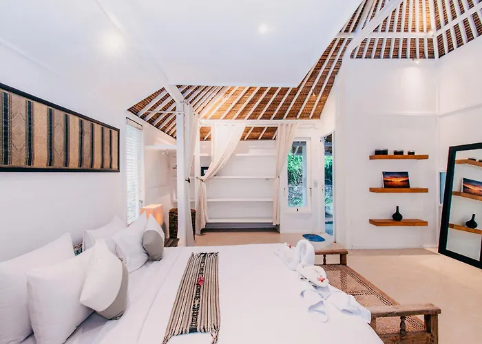 Cinta Villa *